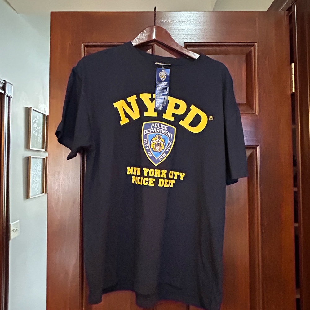 NWT Officially Licensed NYPD Graphic T-Shirt Large